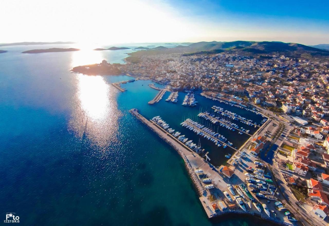 Apartmani Gabriella Vodice Kültér fotó