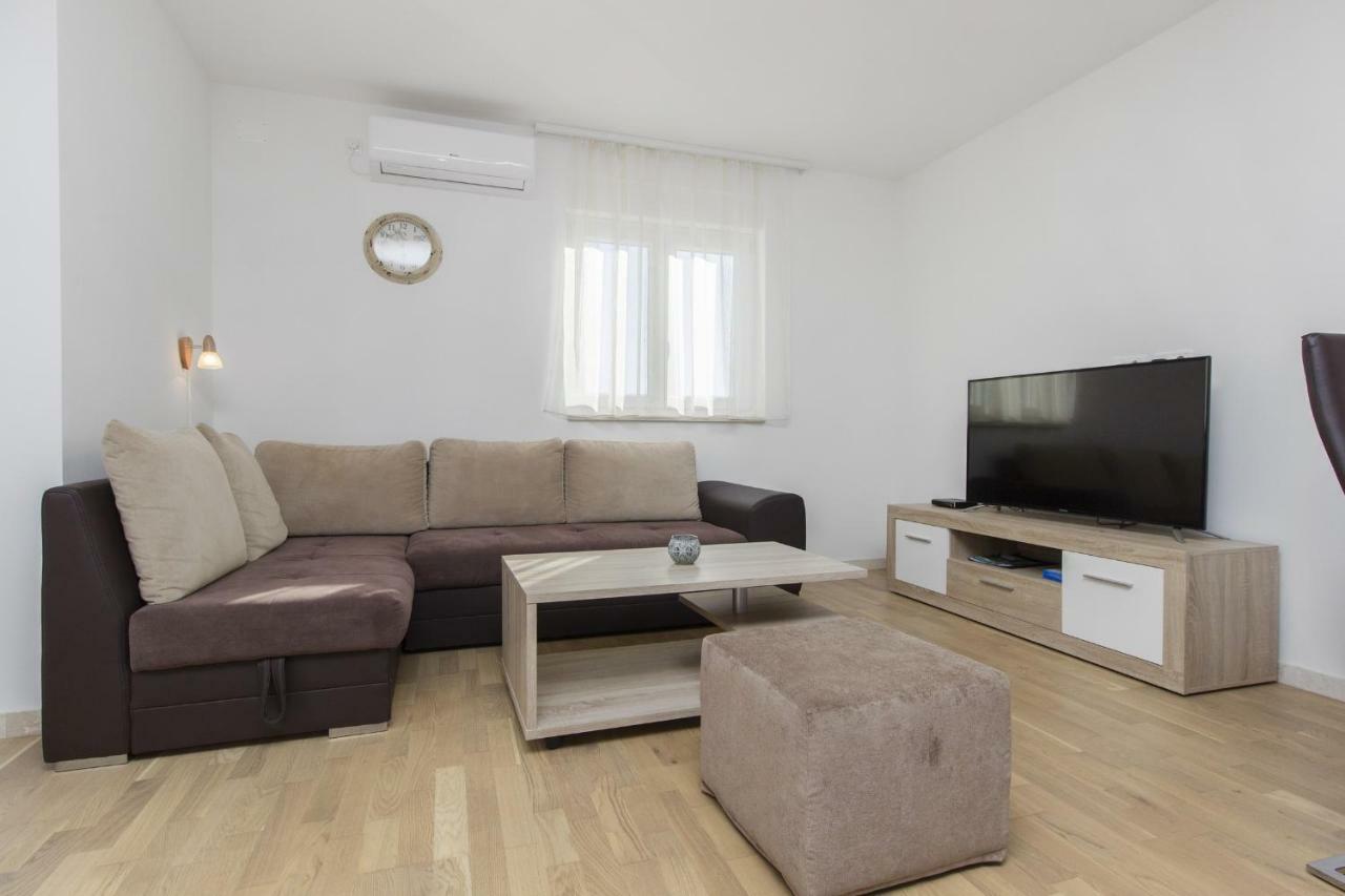 Apartmani Gabriella Vodice Kültér fotó