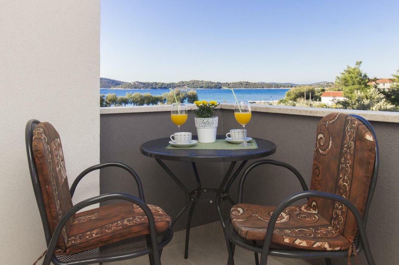 Apartmani Gabriella Vodice Kültér fotó