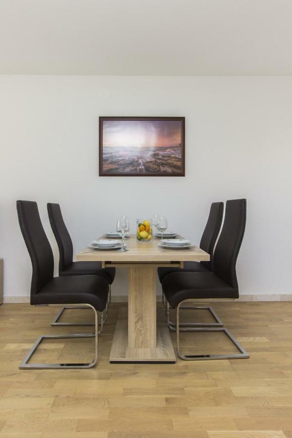 Apartmani Gabriella Vodice Kültér fotó