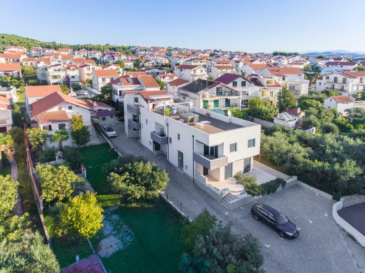 Apartmani Gabriella Vodice Kültér fotó