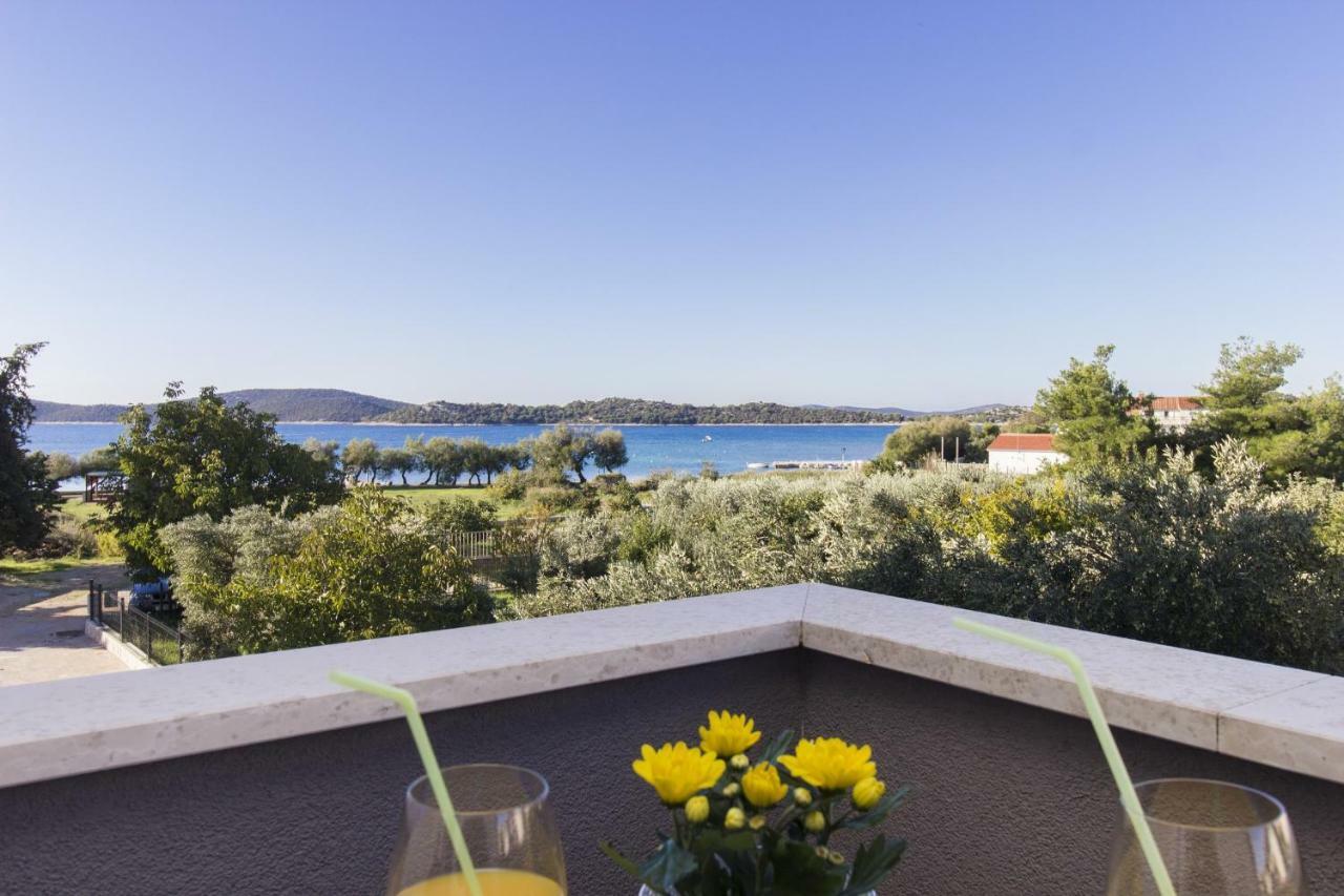 Apartmani Gabriella Vodice Kültér fotó